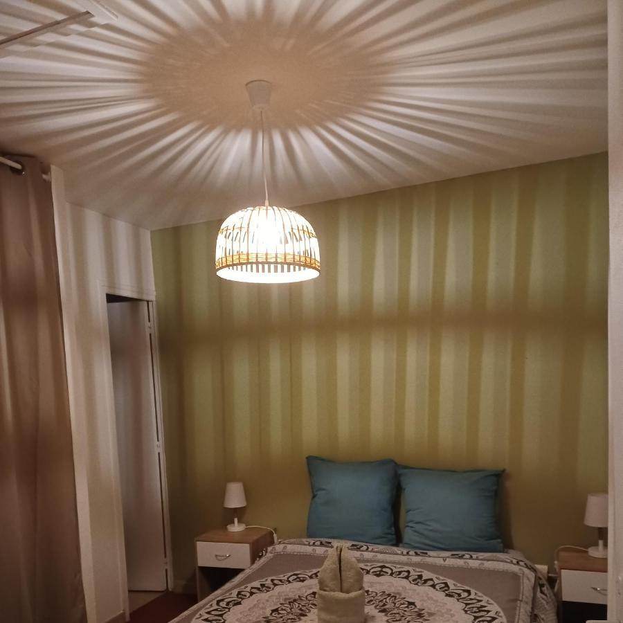 Jolie Petite Maison Idealement Situee アルル エクステリア 写真