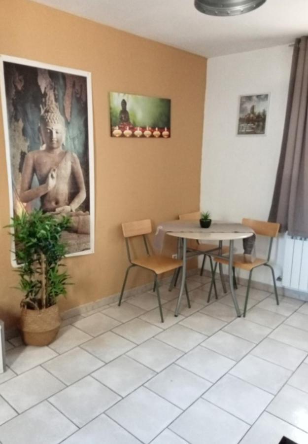 Jolie Petite Maison Idealement Situee アルル エクステリア 写真